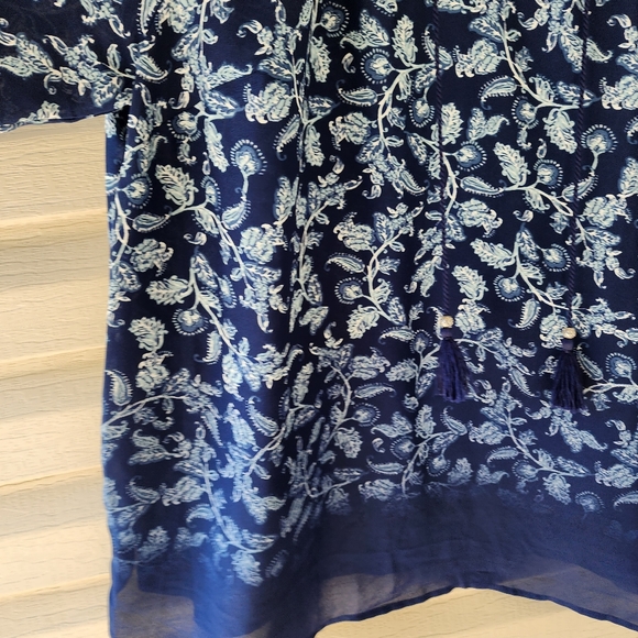 Catherines blue floral blouse - Picture 6 of 11